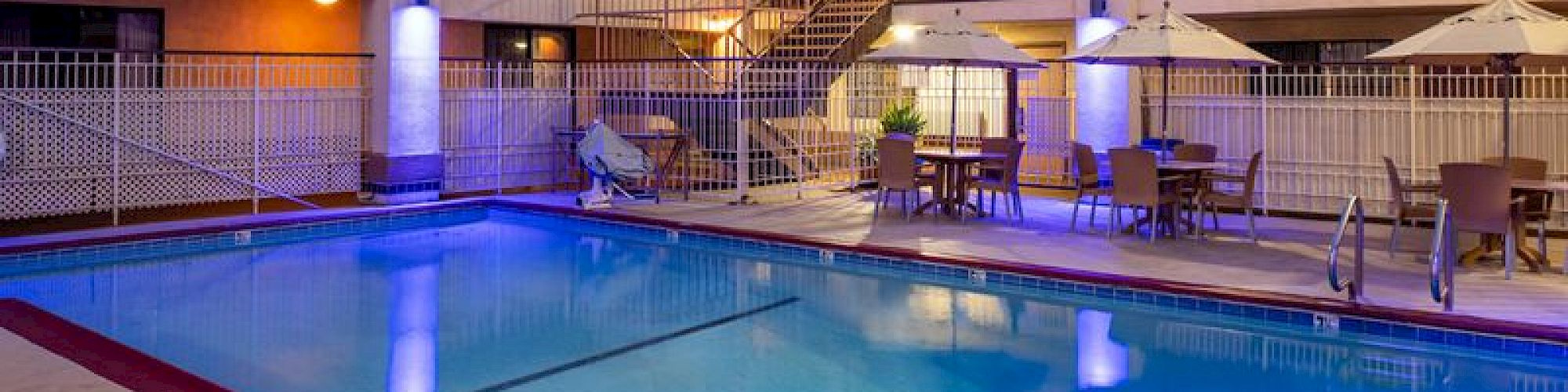 Days Inn & Suites by Wyndham Artesia